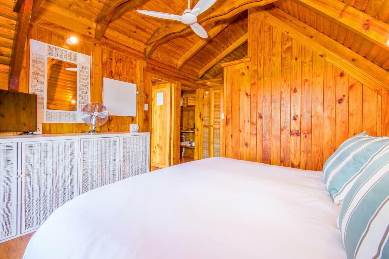 Abalone Lodges Книсна Екстериор снимка